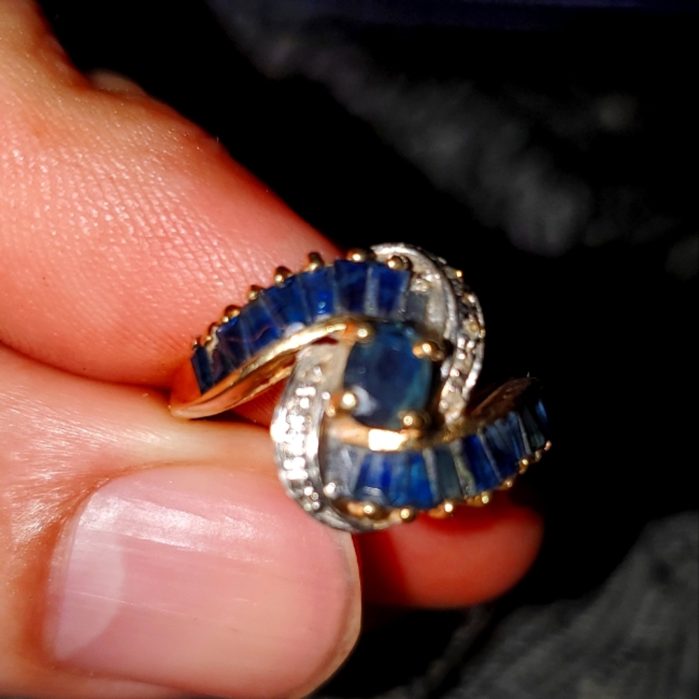 Natural Sapphire and White Diamond 14k Ladies ring. Will give more details